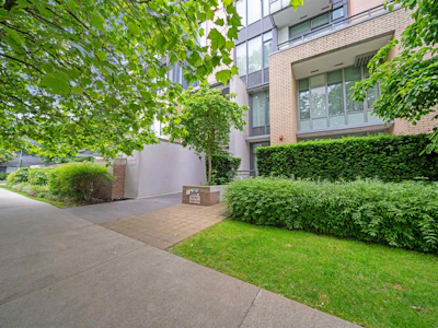 704-2565 Maple Street - 3