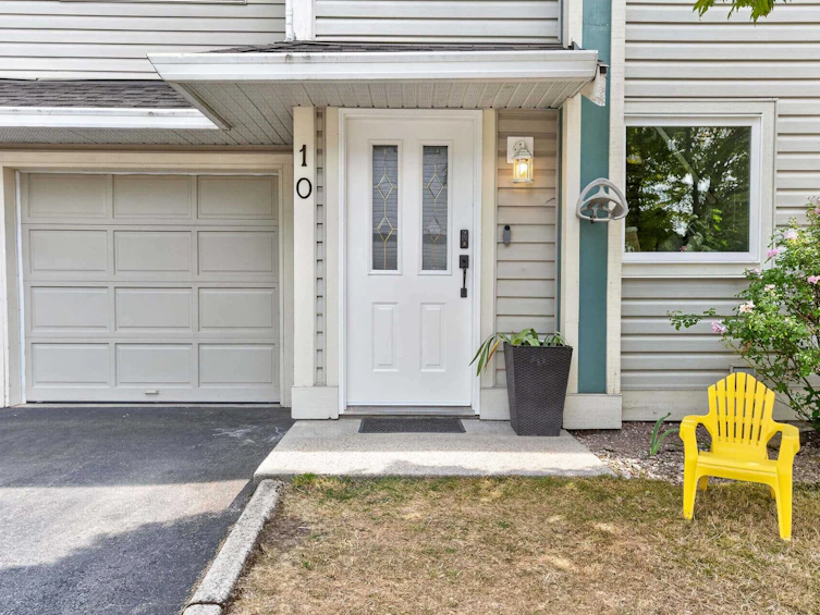 10-11950 232 Street, Maple Ridge, BC, V2X 6T1 - 2