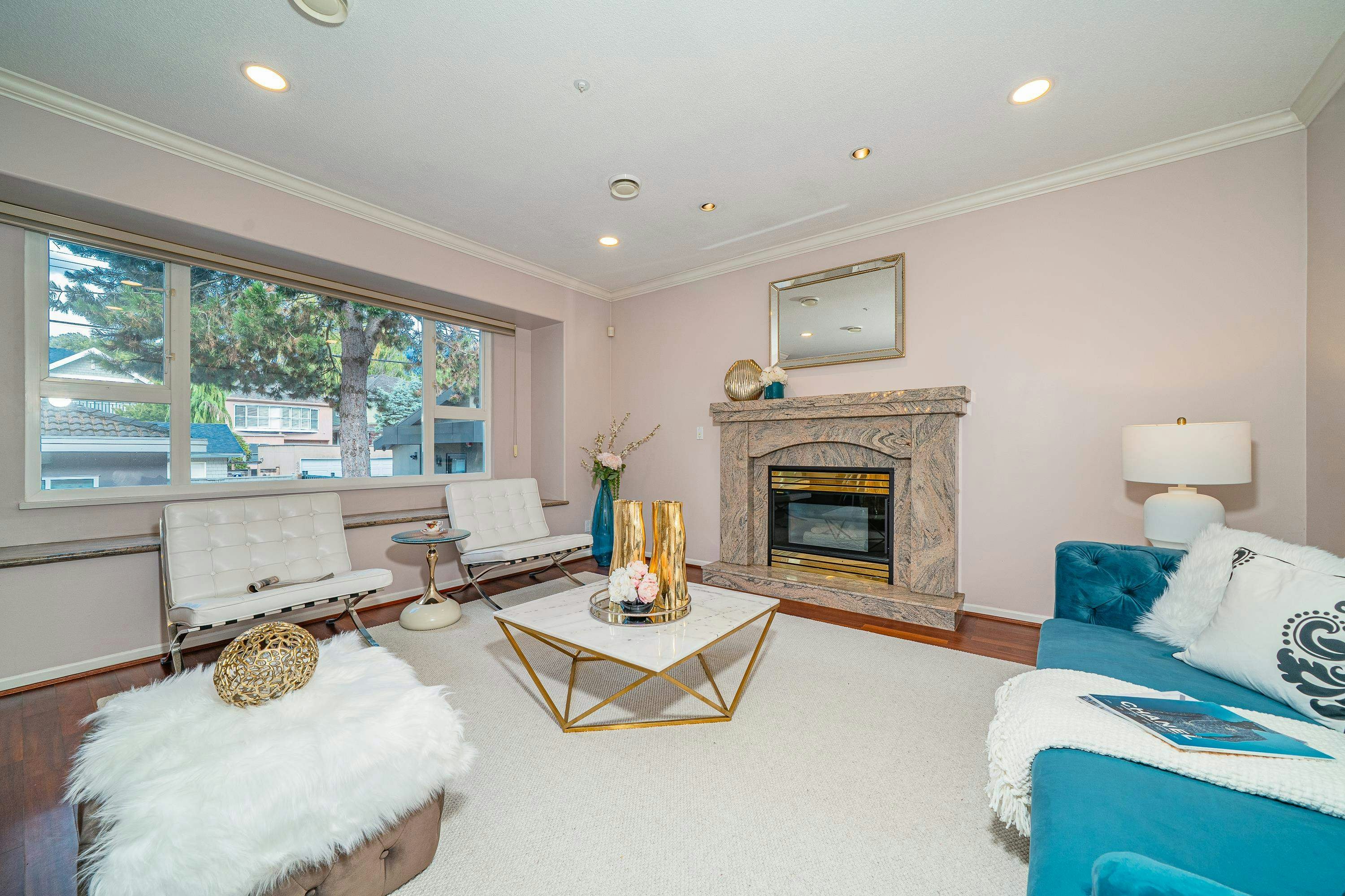 4255 W 15th Avenue, Vancouver, BC, V6R 3A7 - 11