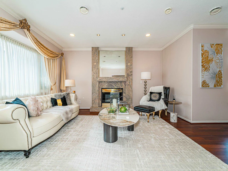 4255 W 15th Avenue, Vancouver, BC, V6R 3A7 - 4