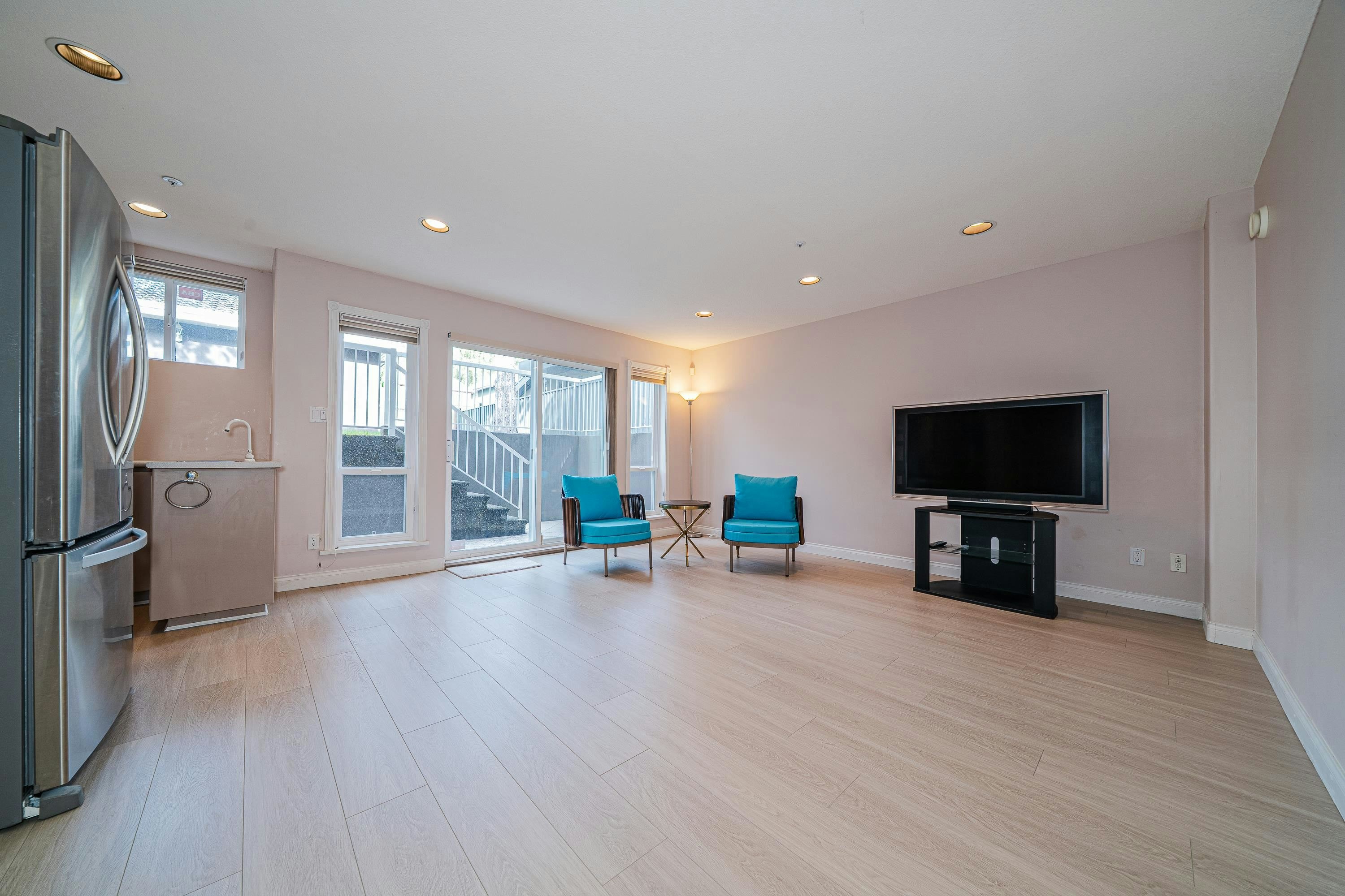 4255 W 15th Avenue, Vancouver, BC, V6R 3A7 - 25