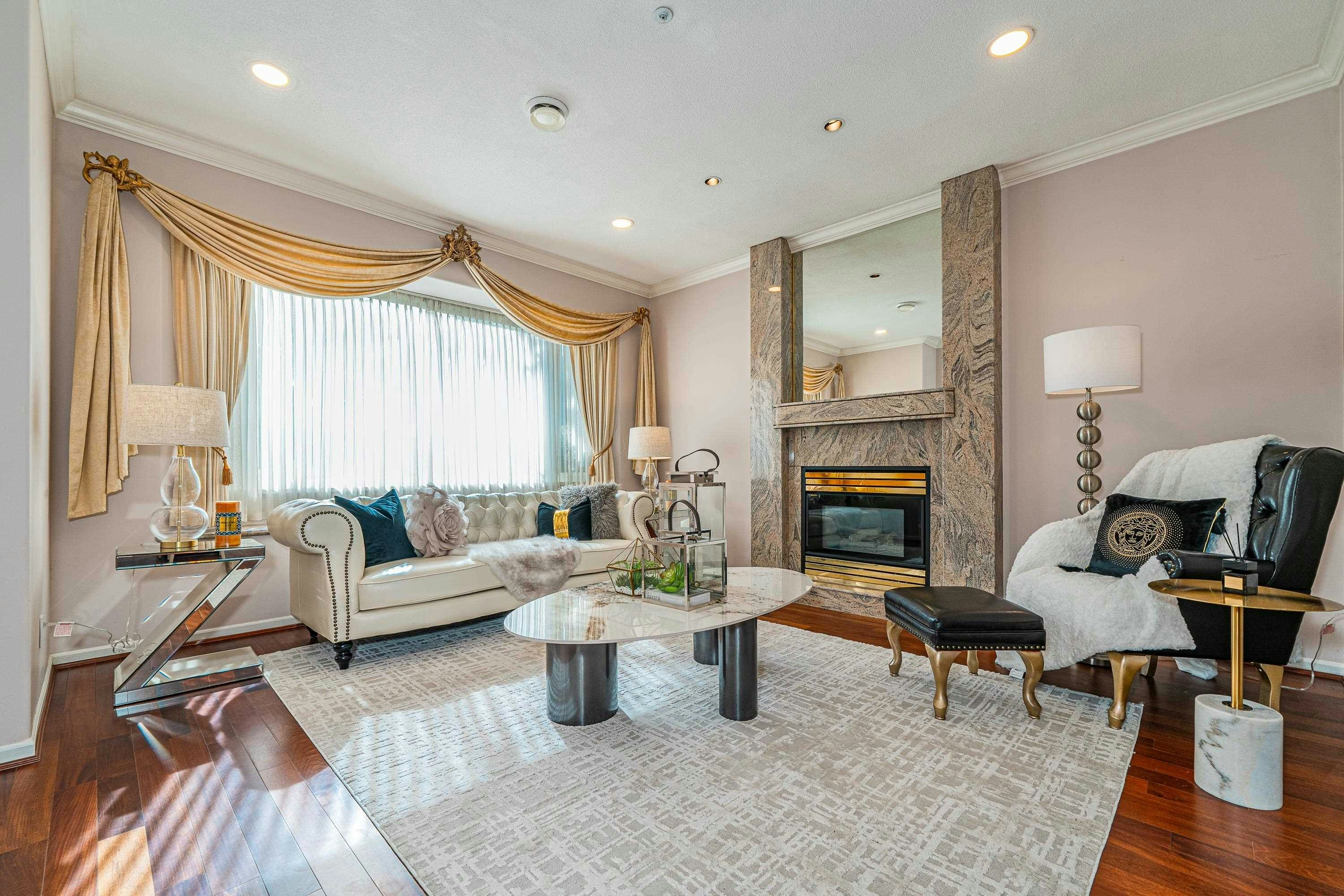 4255 W 15th Avenue, Vancouver, BC, V6R 3A7 - 5
