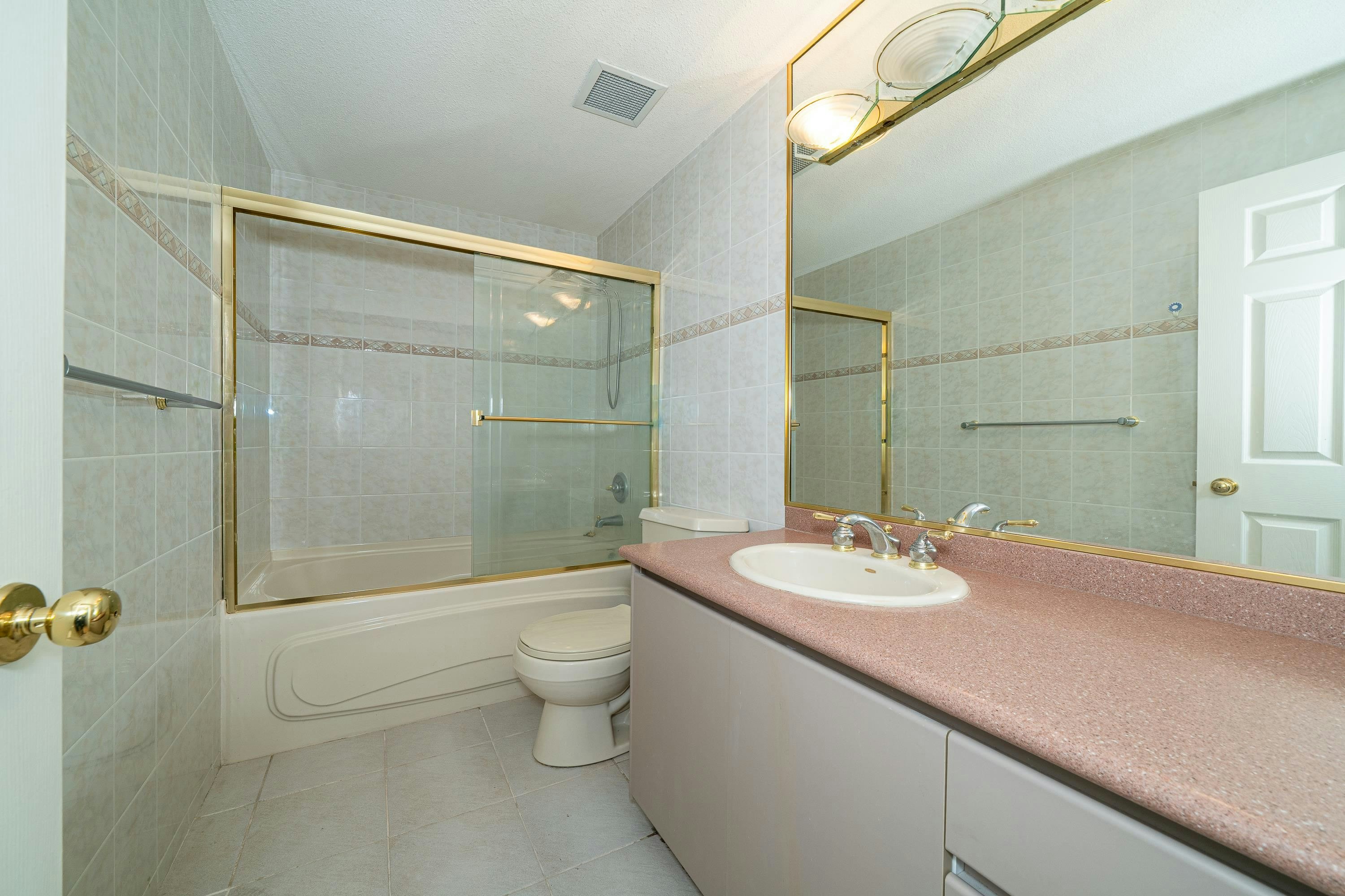 4255 W 15th Avenue, Vancouver, BC, V6R 3A7 - 27
