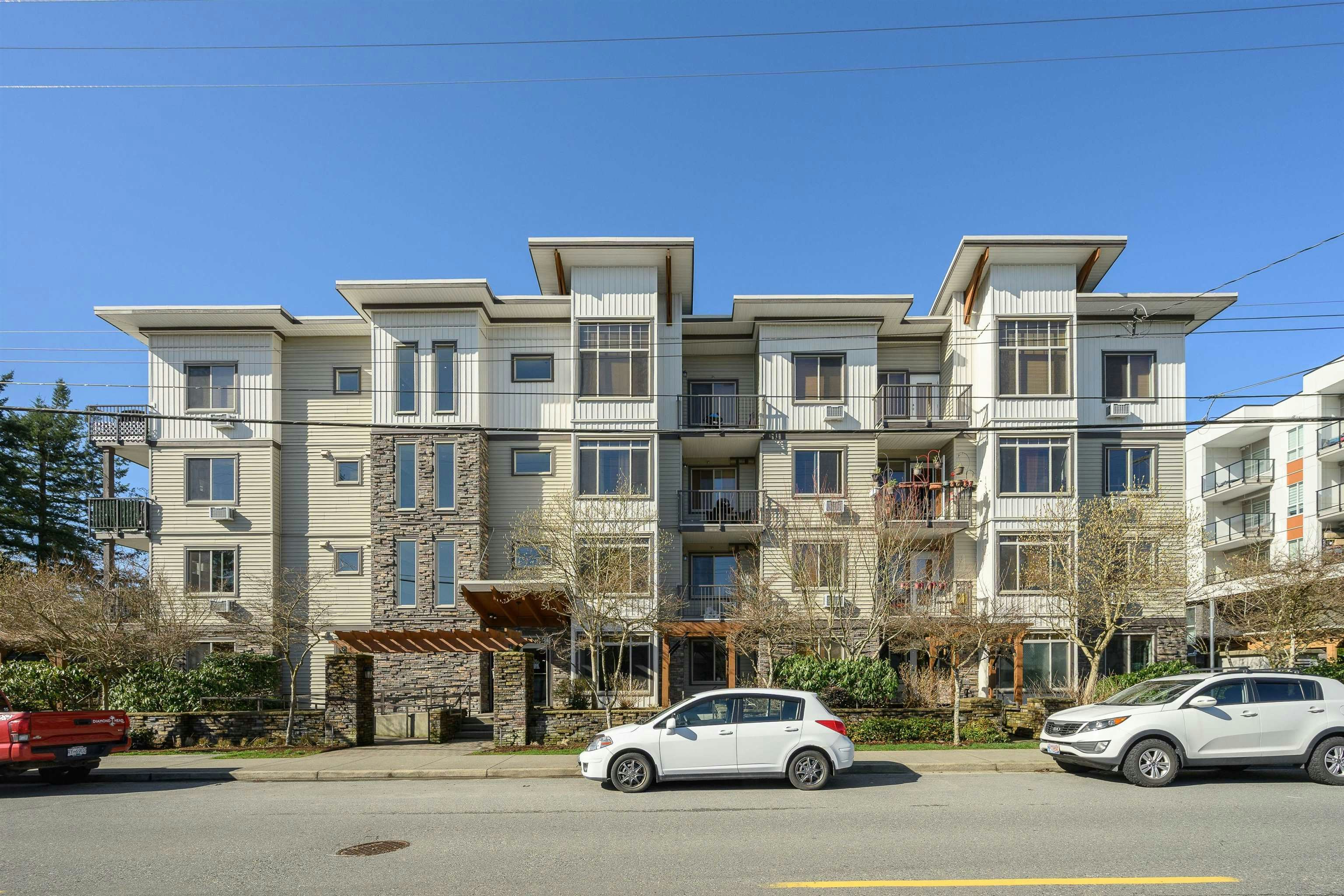 115-11887 Burnett Street - 2