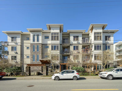 115-11887 Burnett Street - 2