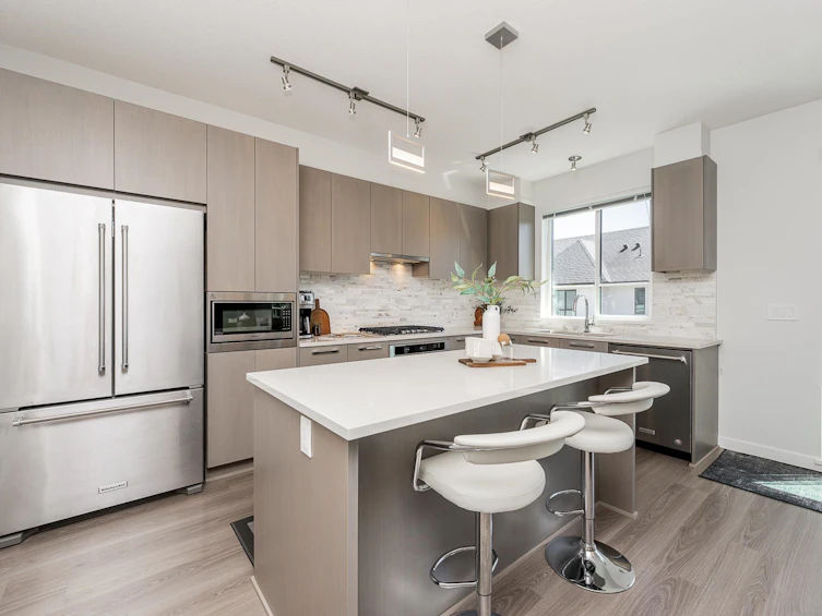 108-3500 Burke Village Promenade, Coquitlam, BC, V3E 0N2 - 7