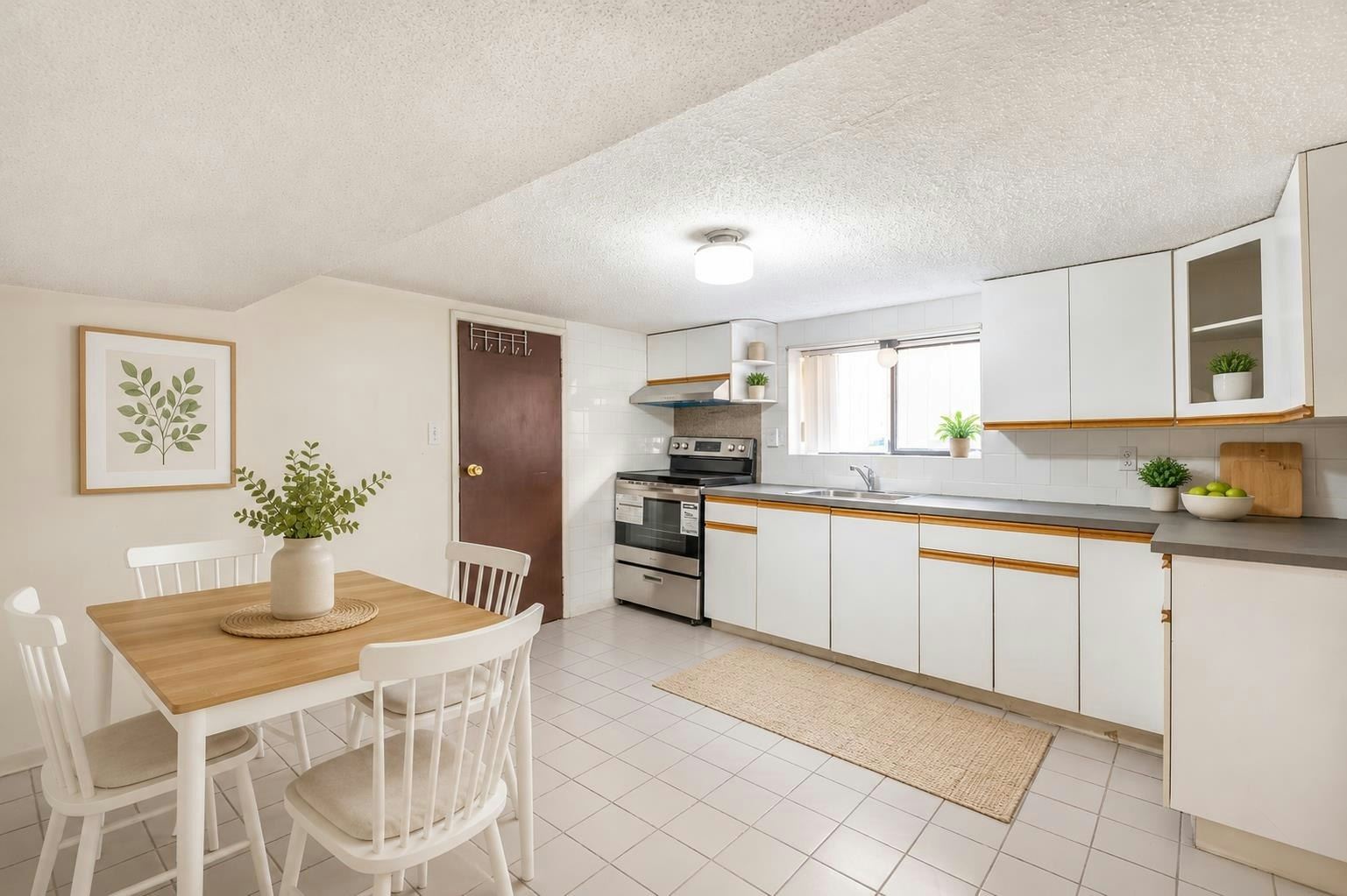 2576 Parker Street, Vancouver, BC, V5K 2T3 - 19