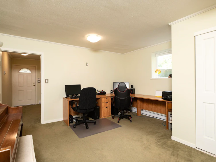 2556 Lower Road, Roberts Creek, BC, V0N 2W4 - 14