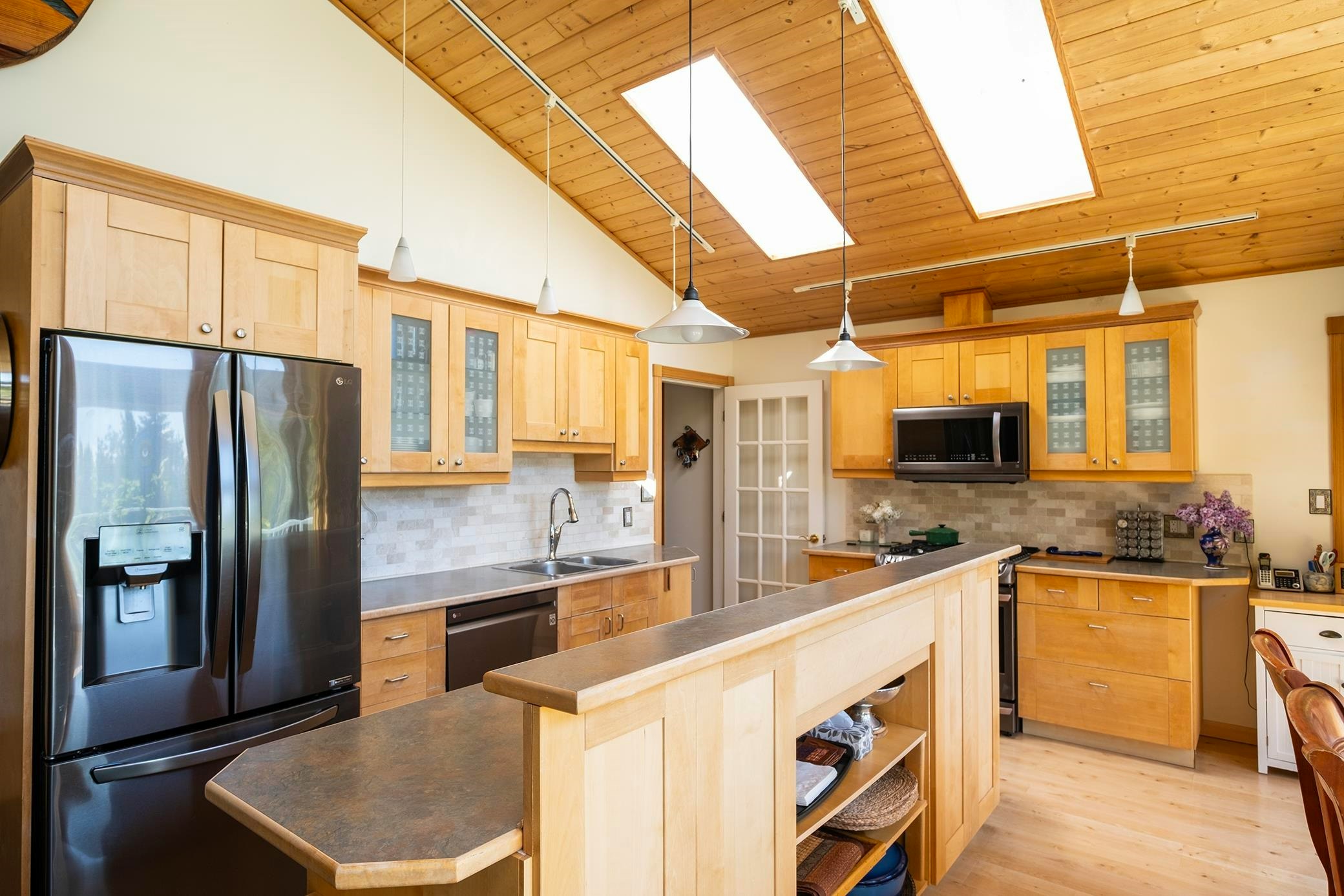 2556 Lower Road - 3