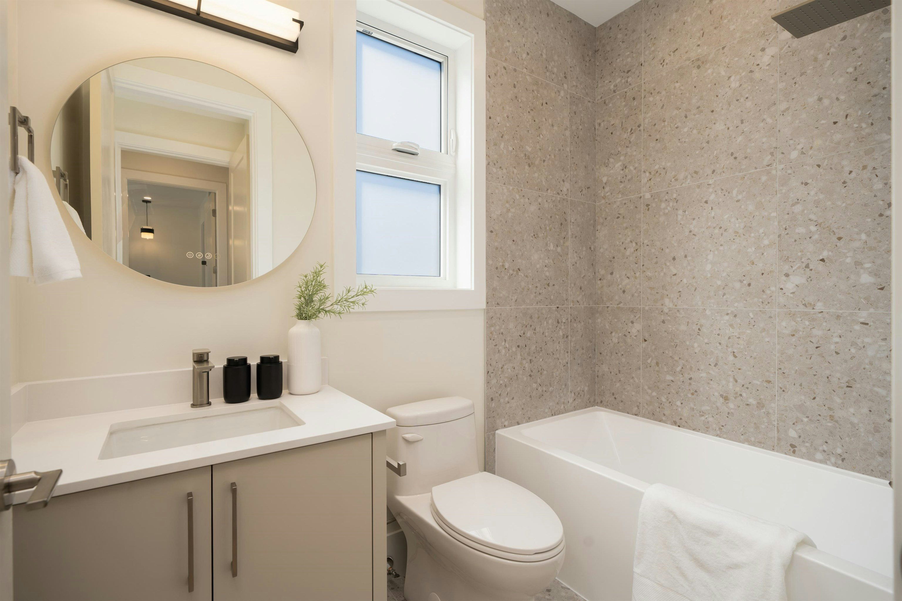 2-4331 Union Street, Burnaby, BC, V5C 2X5 - 20