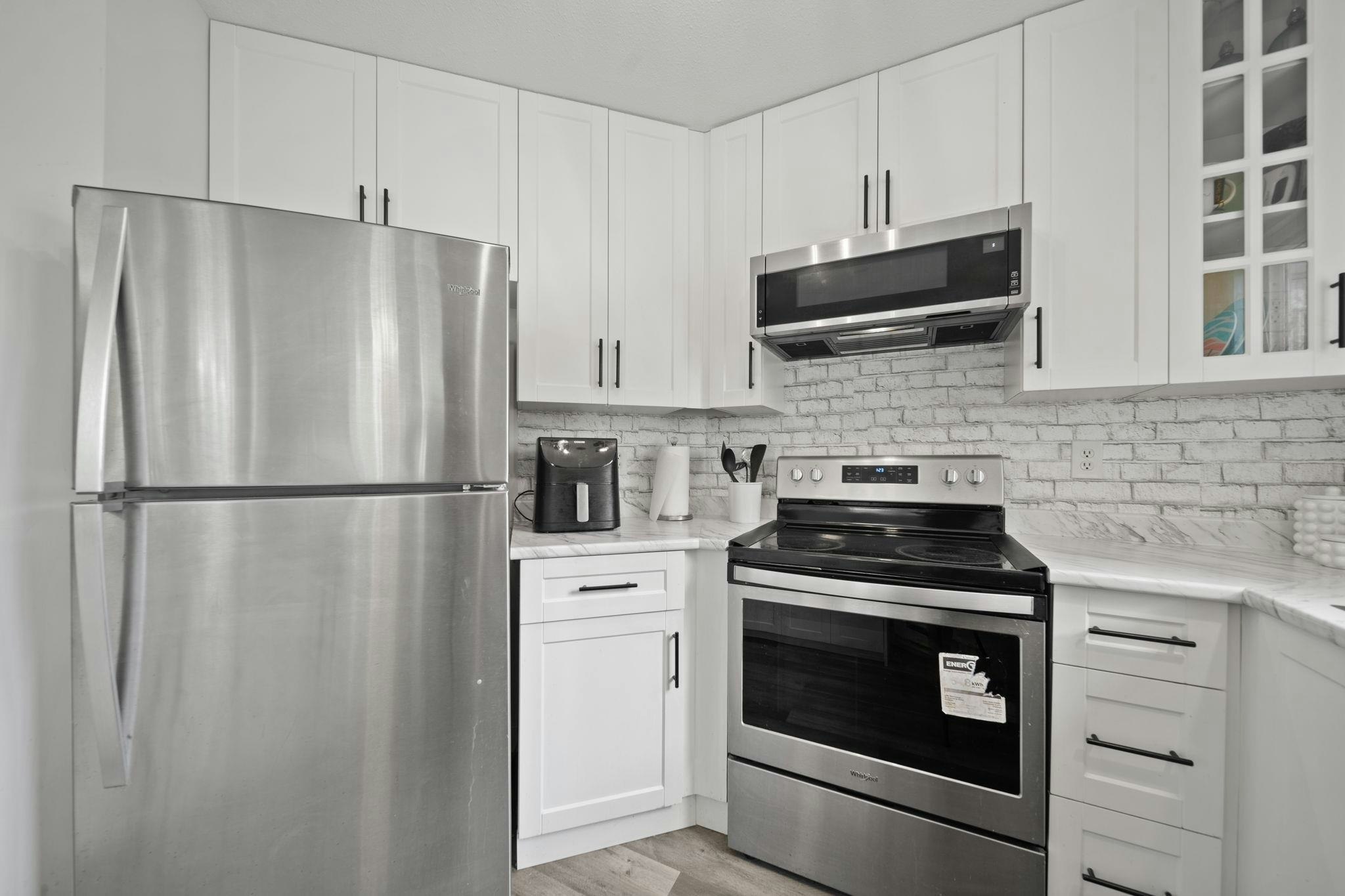 404-10186 155 Street, Surrey, BC, V3R 0R6 - 14