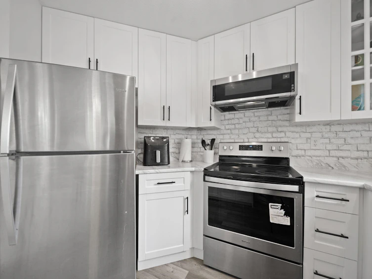 404-10186 155 Street, Surrey, BC, V3R 0R6 - 14