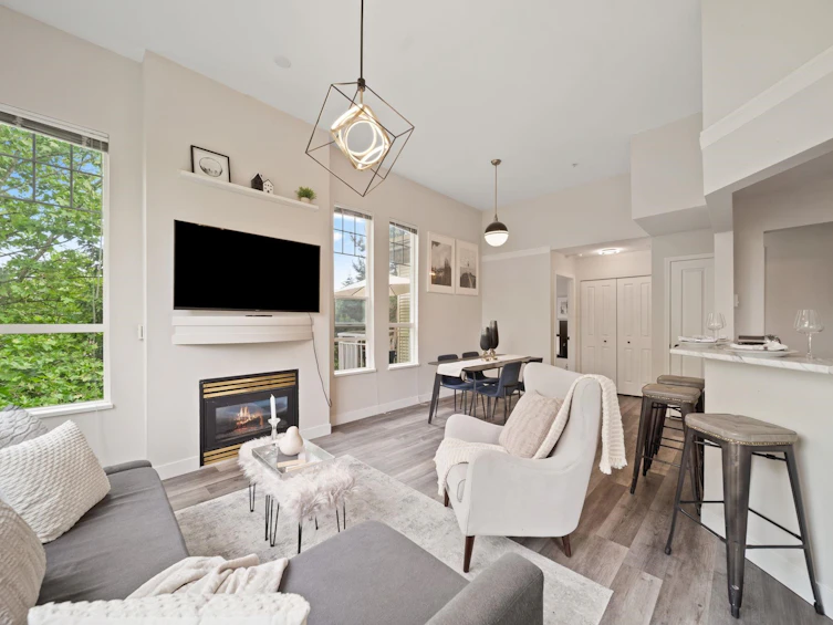 404-10186 155 Street, Surrey, BC, V3R 0R6 - 5