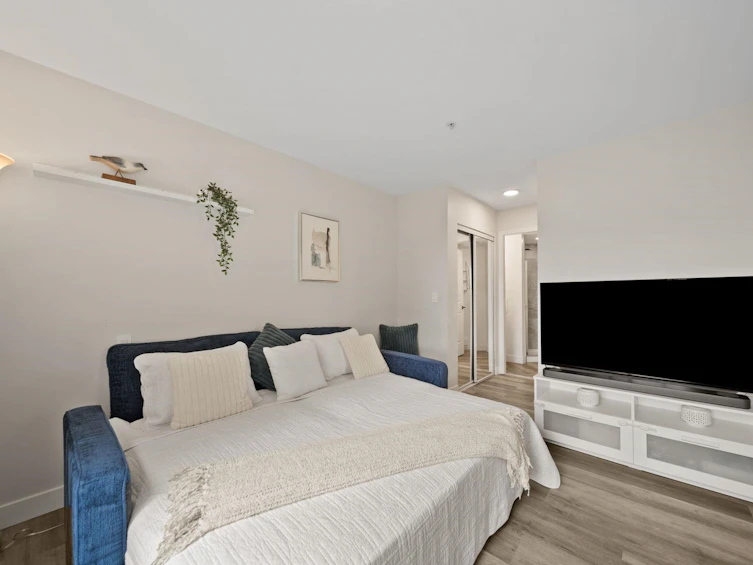 404-10186 155 Street, Surrey, BC, V3R 0R6 - 17
