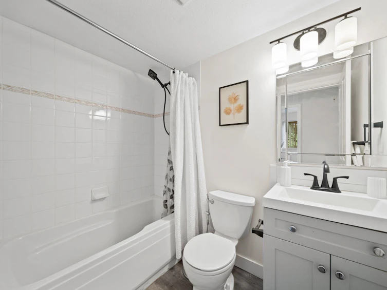404-10186 155 Street, Surrey, BC, V3R 0R6 - 22