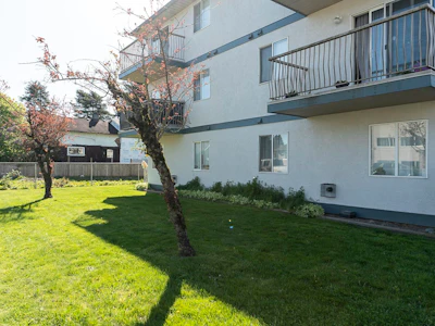 17-46160 Princess Avenue - 3