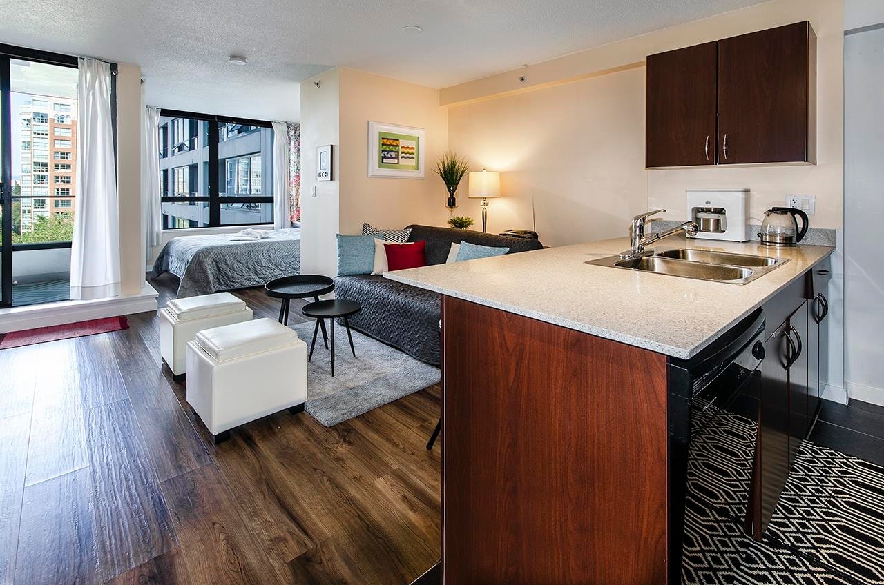 1513-938 Smithe Street, Vancouver, BC, V6Z 3H8