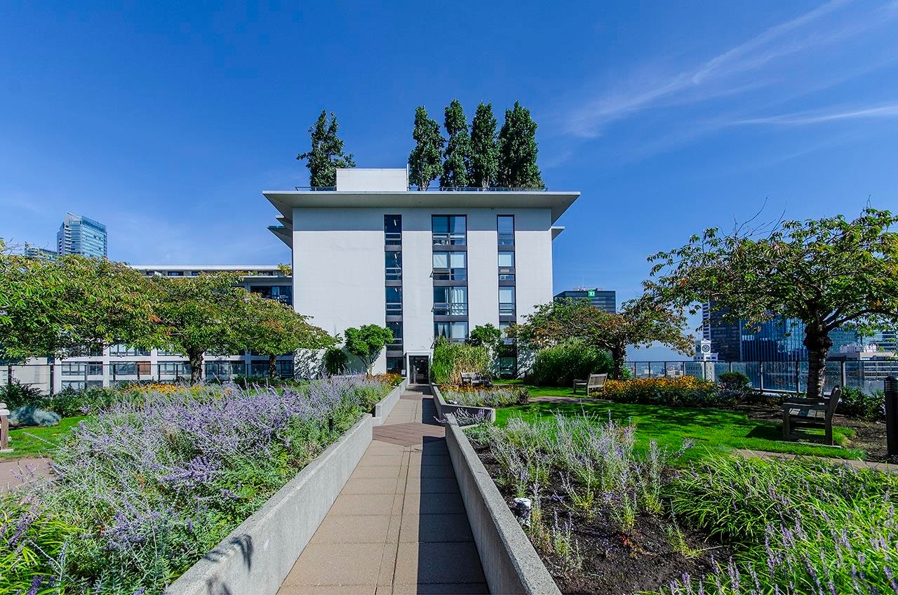 1513-938 Smithe Street, Vancouver, BC, V6Z 3H8 - 16