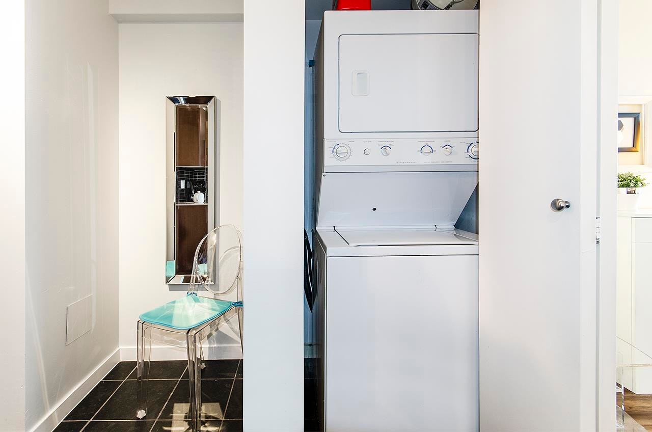 1513-938 Smithe Street, Vancouver, BC, V6Z 3H8 - 13