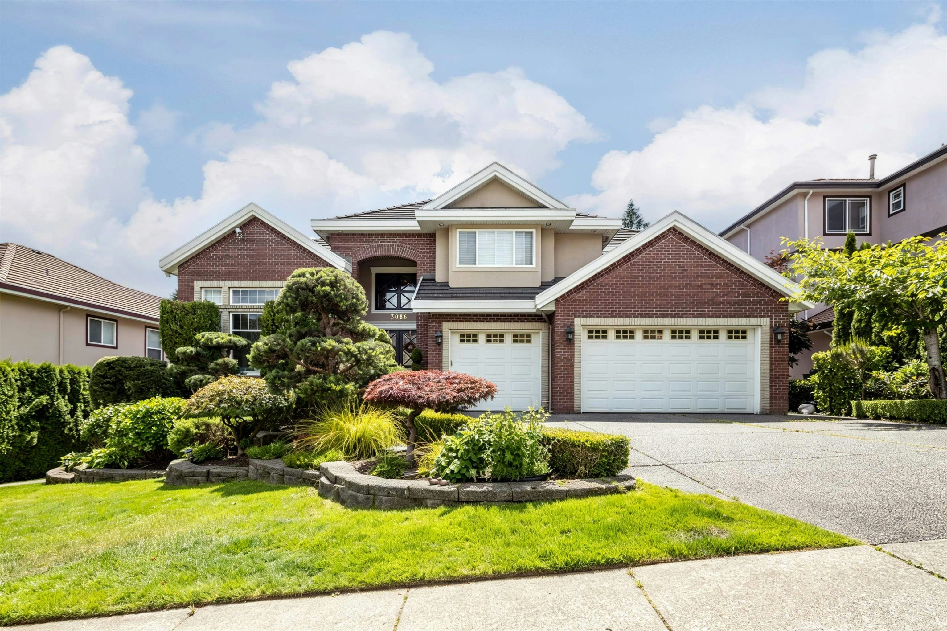 3086 Carousel Court, Coquitlam, BC, V3E 3E1