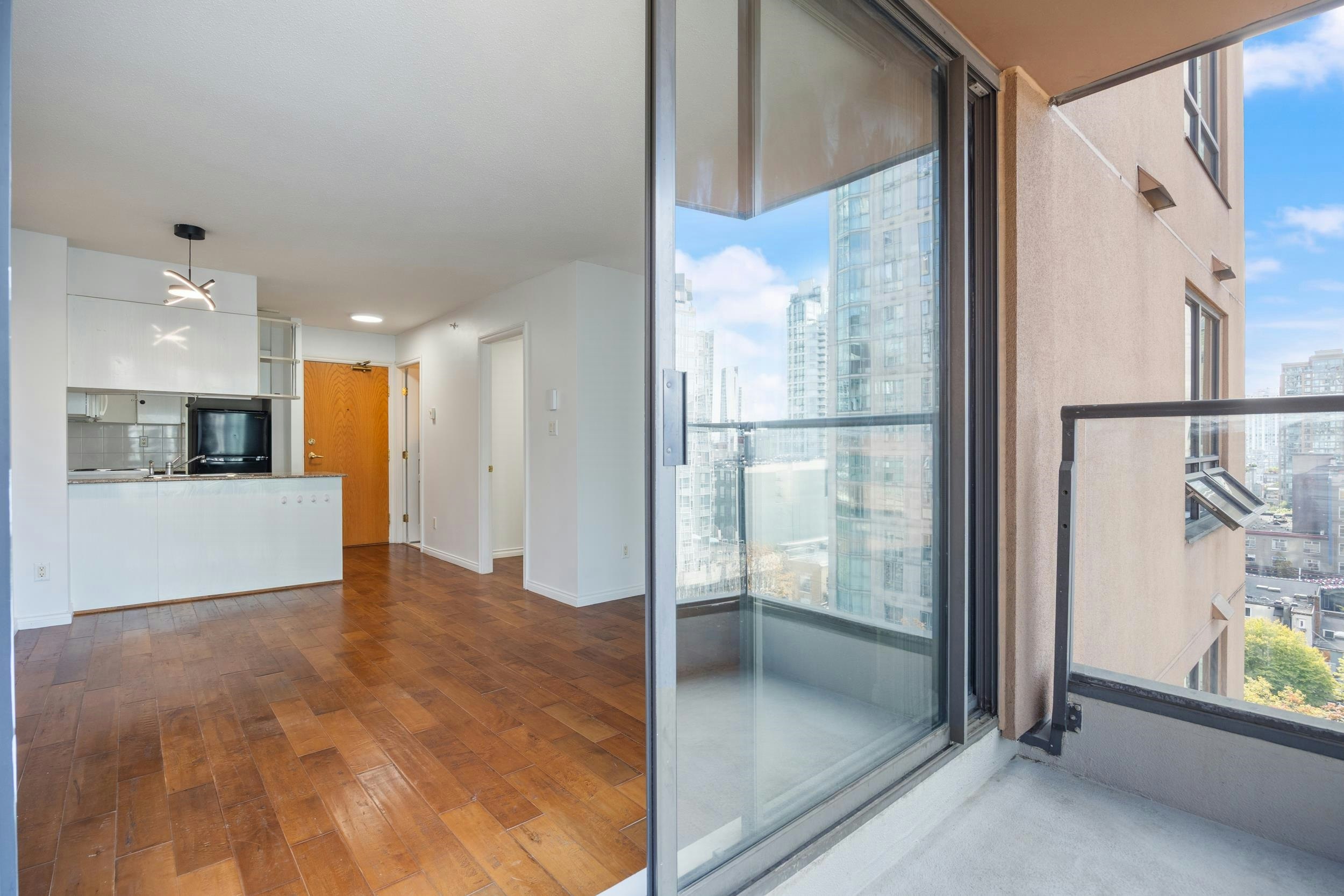 907-1189 Howe Street, Vancouver, BC, V6Z 2X4 - 25