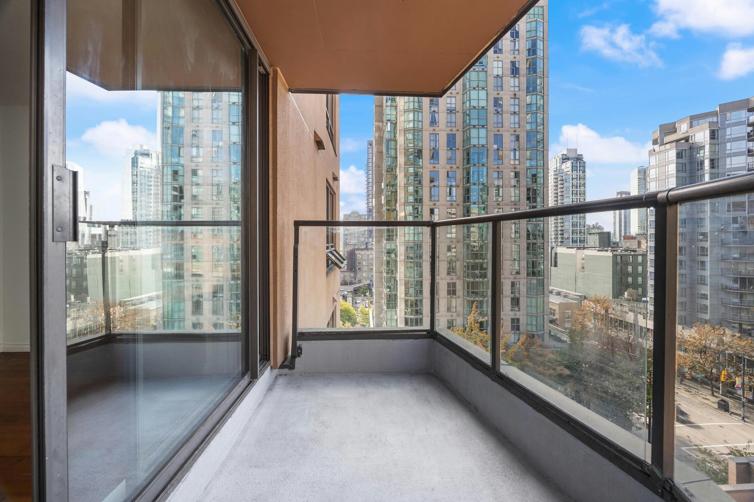 907-1189 Howe Street, Vancouver, BC, V6Z 2X4 - 22