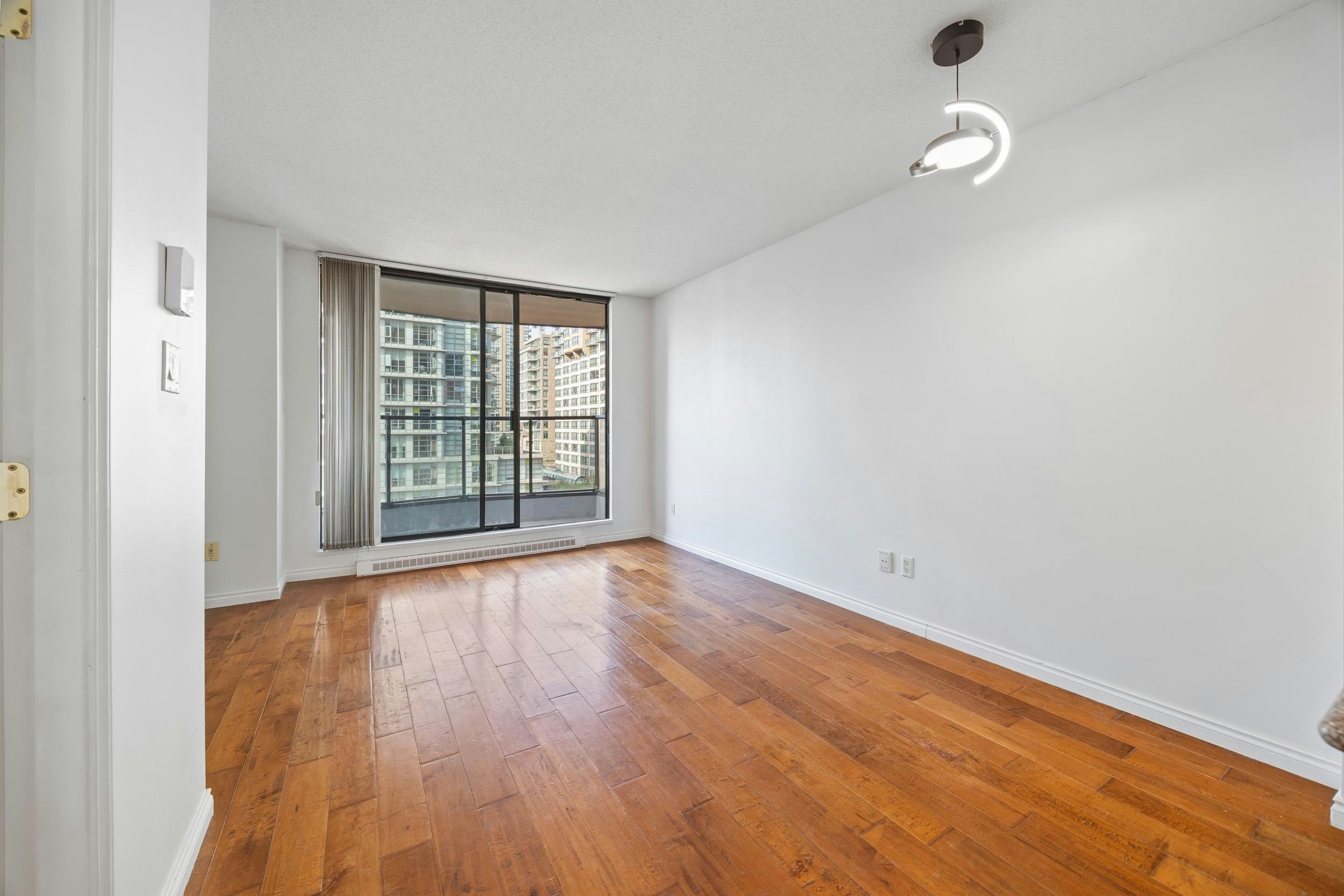 907-1189 Howe Street, Vancouver, BC, V6Z 2X4 - 8