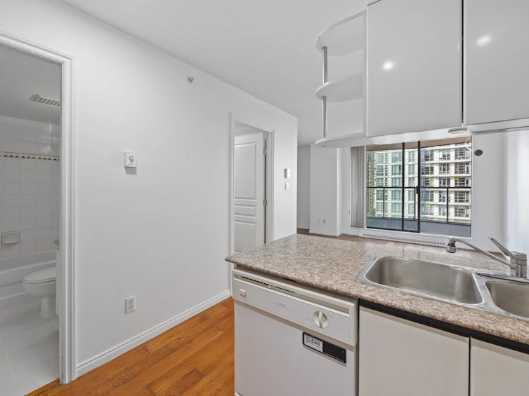 907-1189 Howe Street, Vancouver, BC, V6Z 2X4 - 18