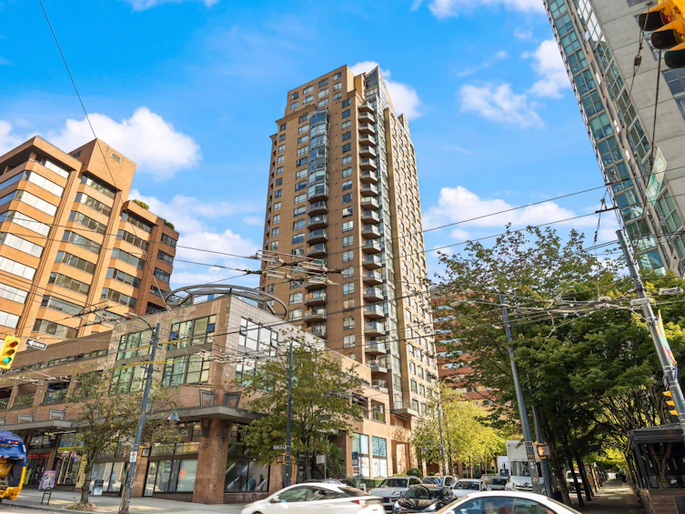 907-1189 Howe Street, Vancouver, BC, V6Z 2X4