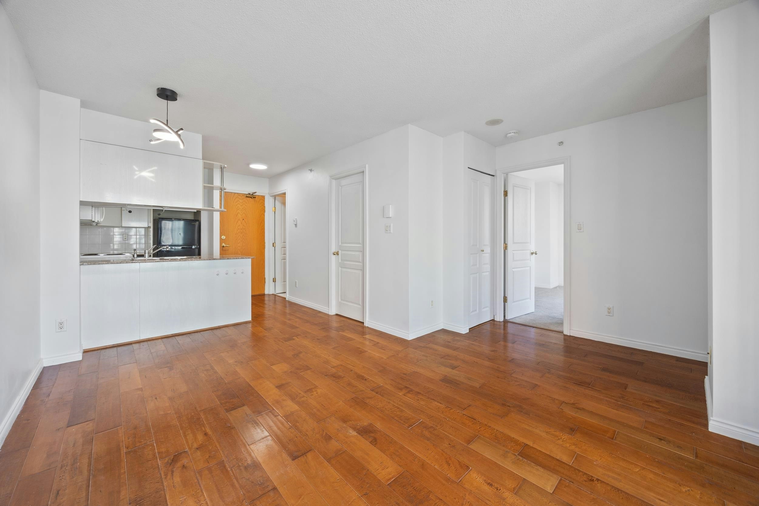 907-1189 Howe Street, Vancouver, BC, V6Z 2X4 - 13