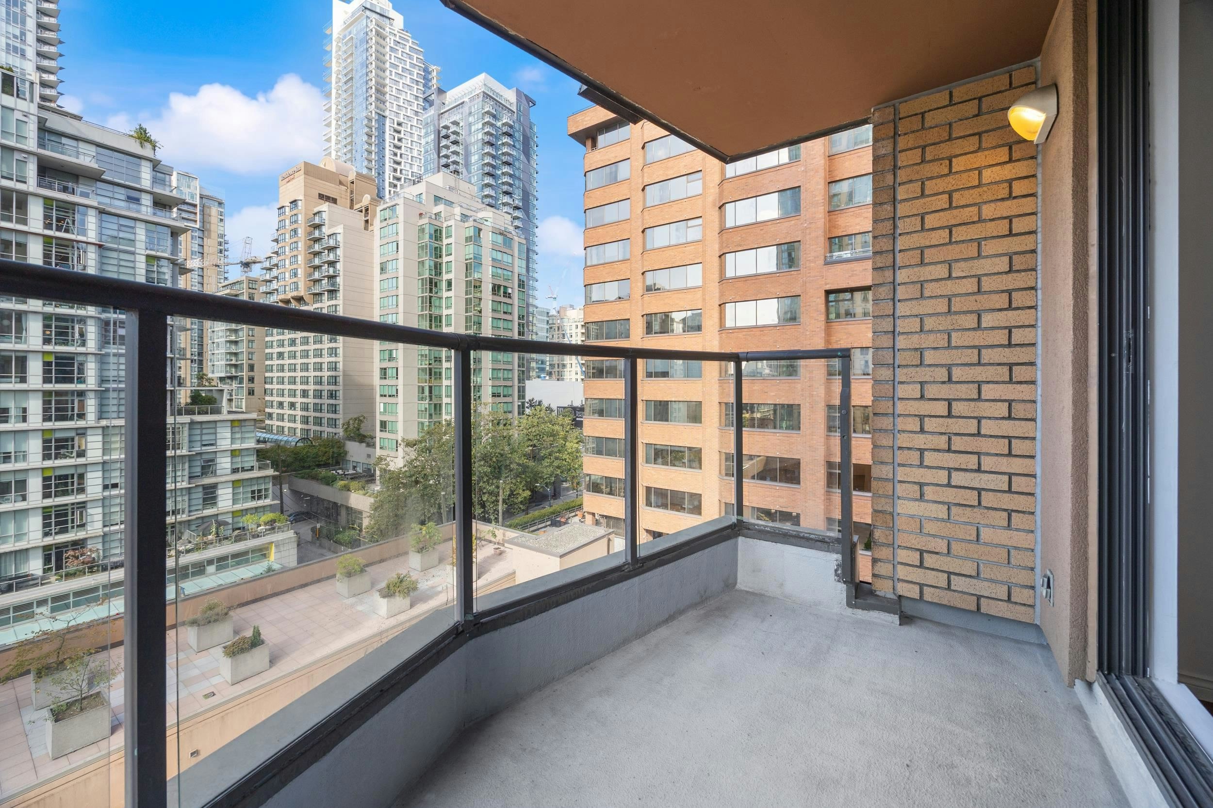 907-1189 Howe Street, Vancouver, BC, V6Z 2X4 - 23