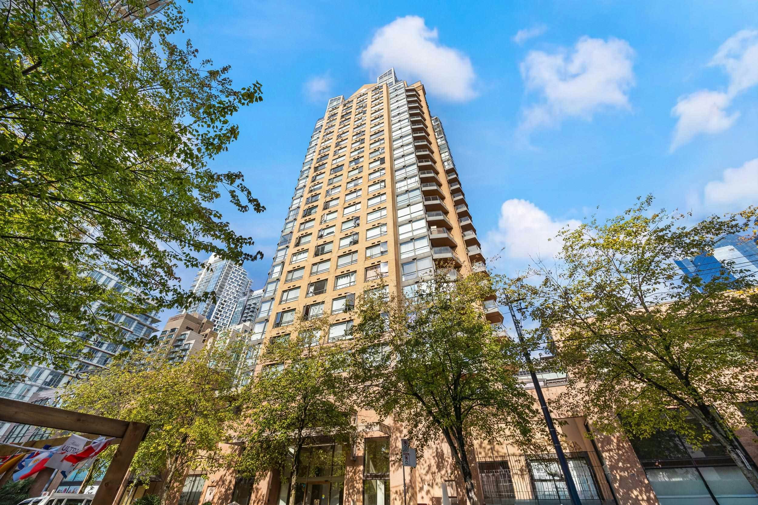 907-1189 Howe Street - 3