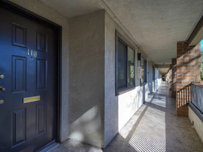 110-4803 48 Avenue - 5