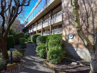 110-4803 48 Avenue - 3