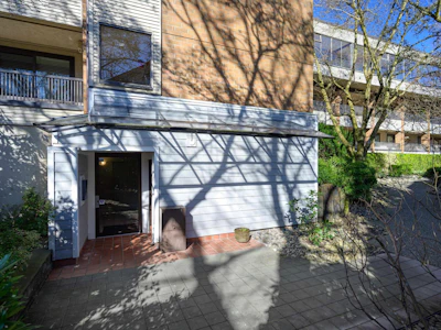 110-4803 48 Avenue - 4