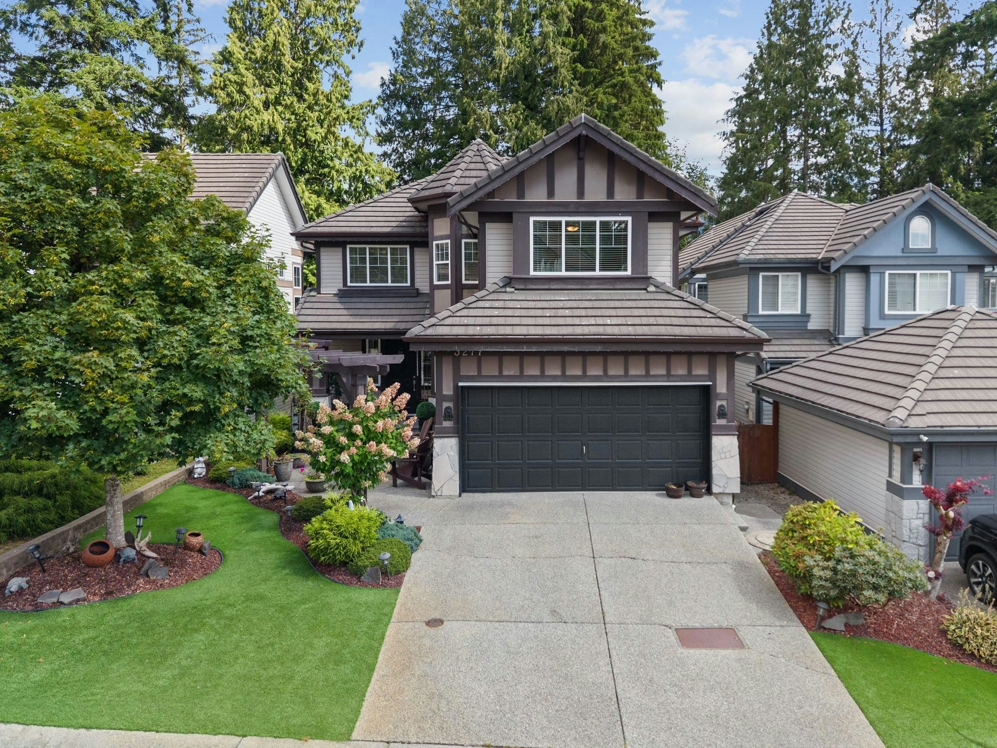 3277 Chartwell Grn, Coquitlam, BC, V3E 3M9