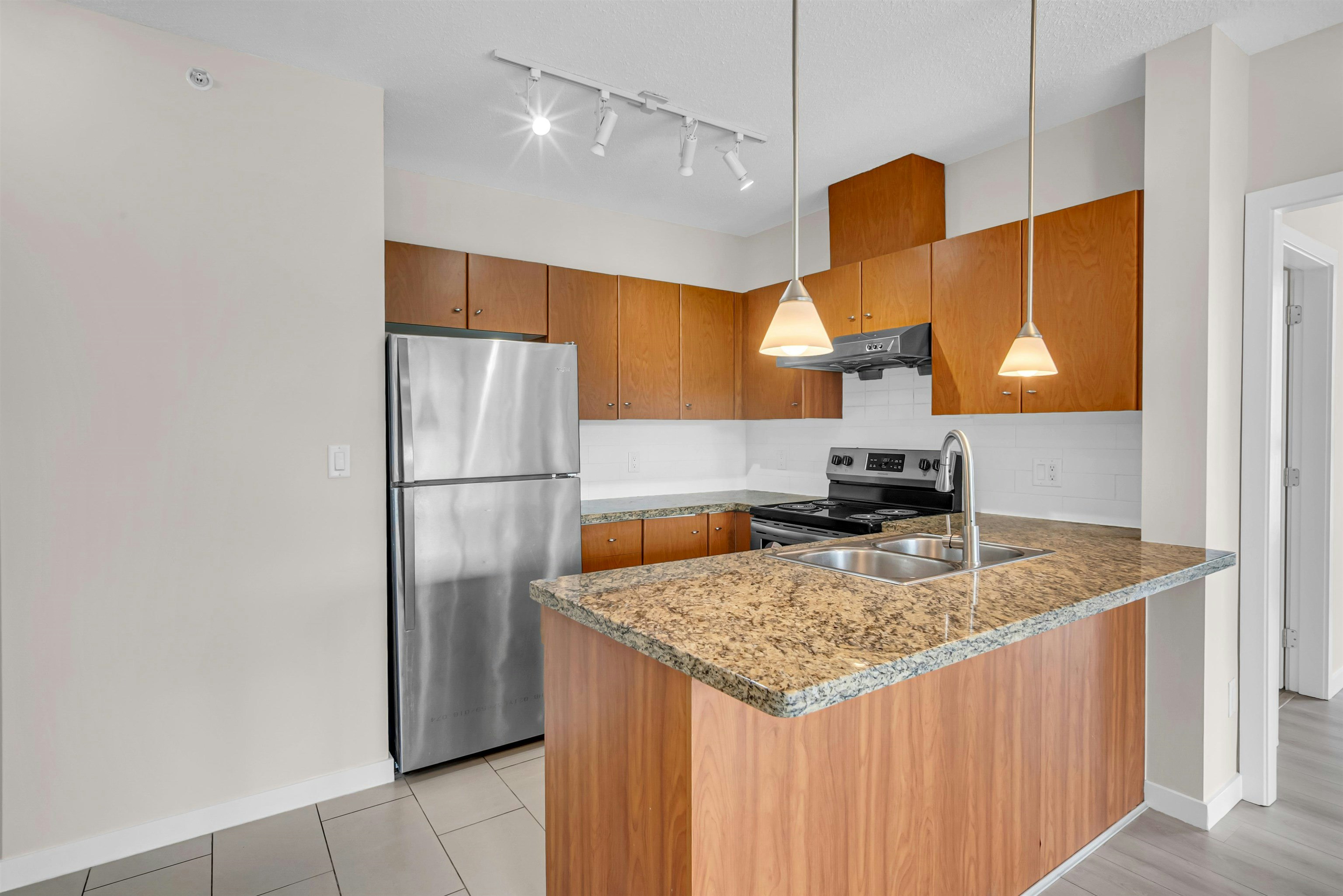 1104-511 Rochester Avenue - 5