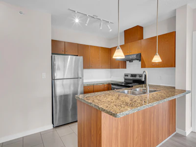 1104-511 Rochester Avenue - 5