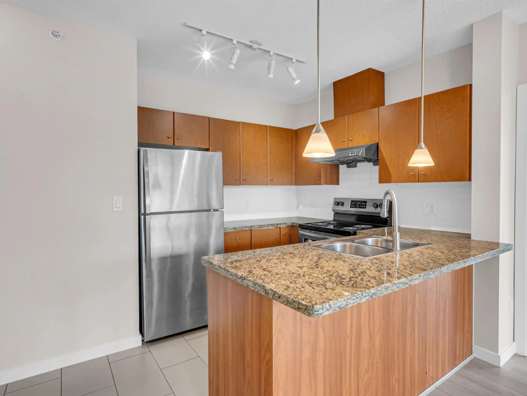 1104-511 Rochester Avenue, Coquitlam, BC, V3K 0A2 - 5
