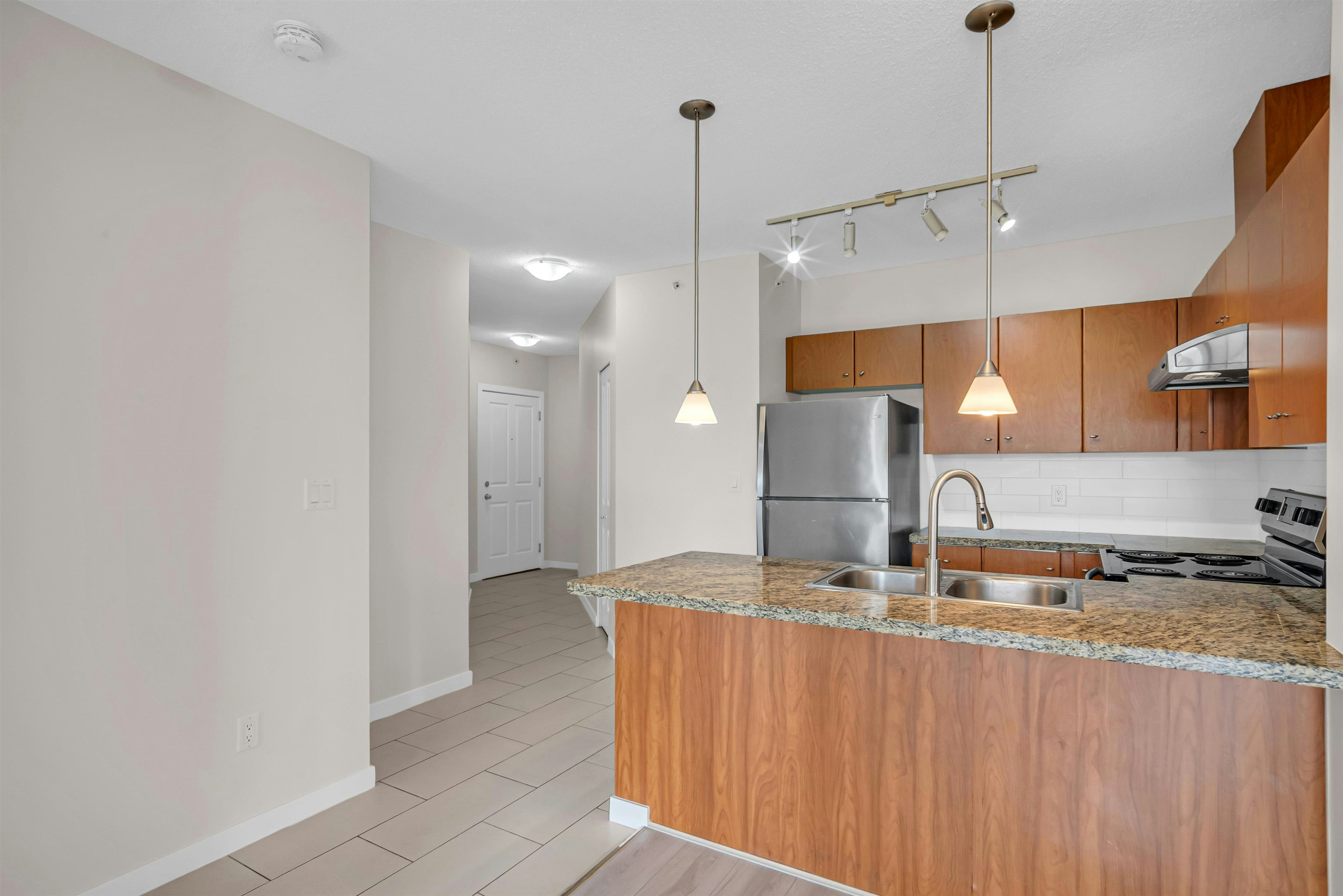1104-511 Rochester Avenue - 2