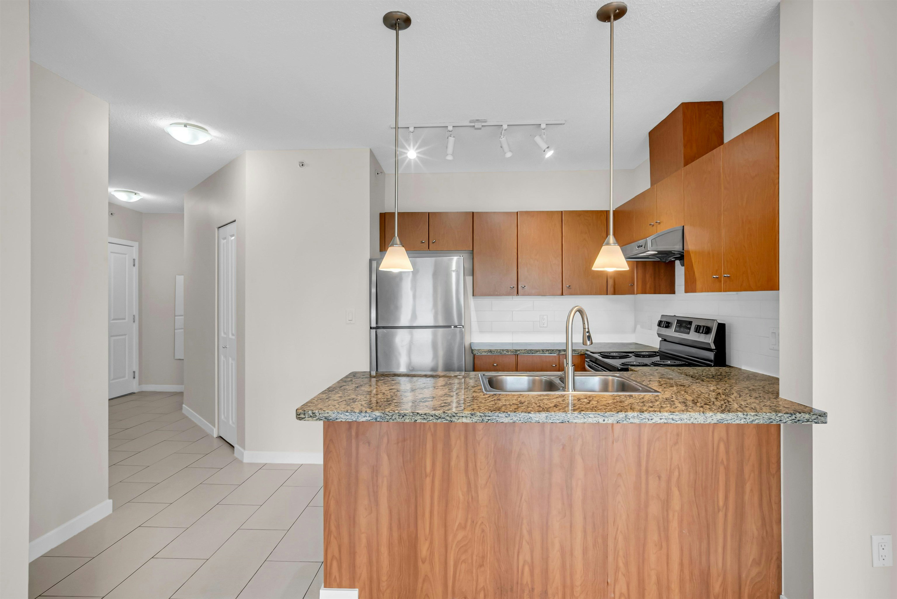 1104-511 Rochester Avenue - 4