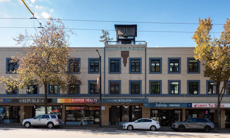 L2-2556 E Hastings Street