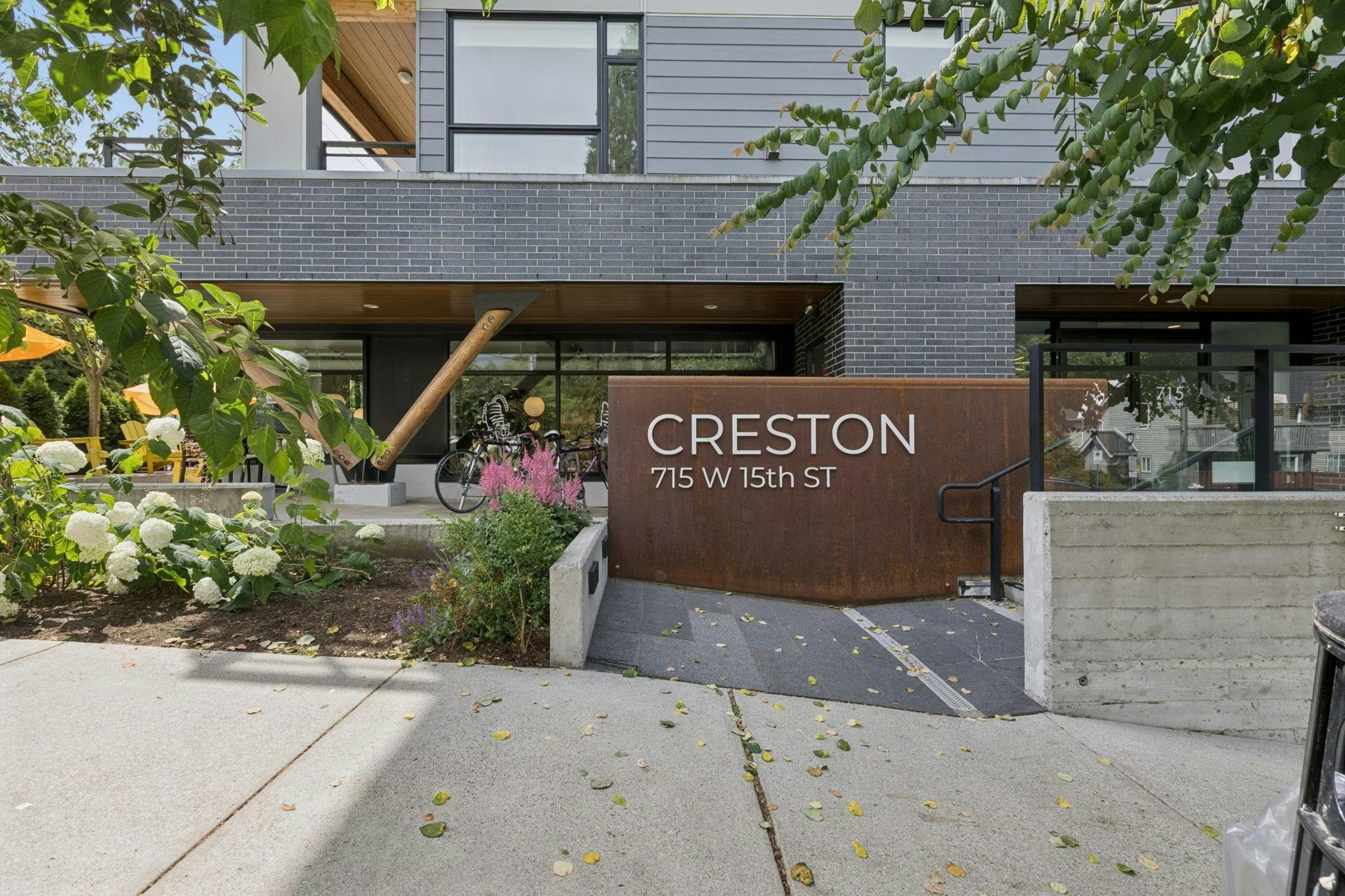 209-715 W 15th Street, North Vancouver, BC, V7M 1T2