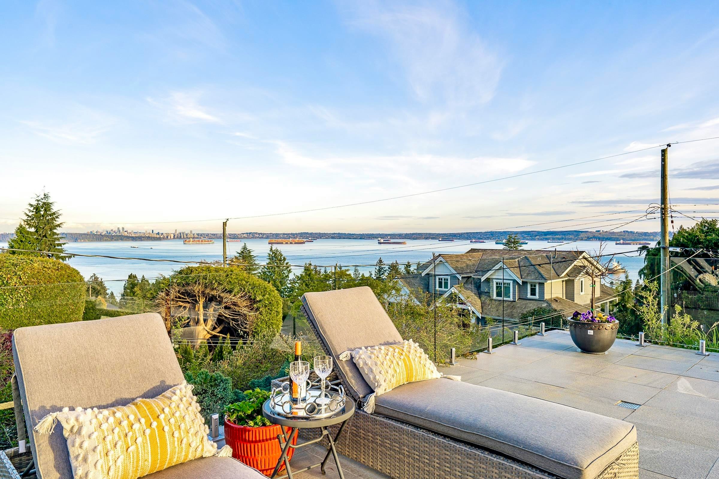 4125 Burkehill Place, West Vancouver, BC, V7V 3M8 - 7
