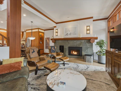23-2324 Taluswood Place - 2
