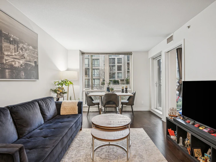 301-1055 Richards Street, Vancouver, BC, V6B 0C2 - 7