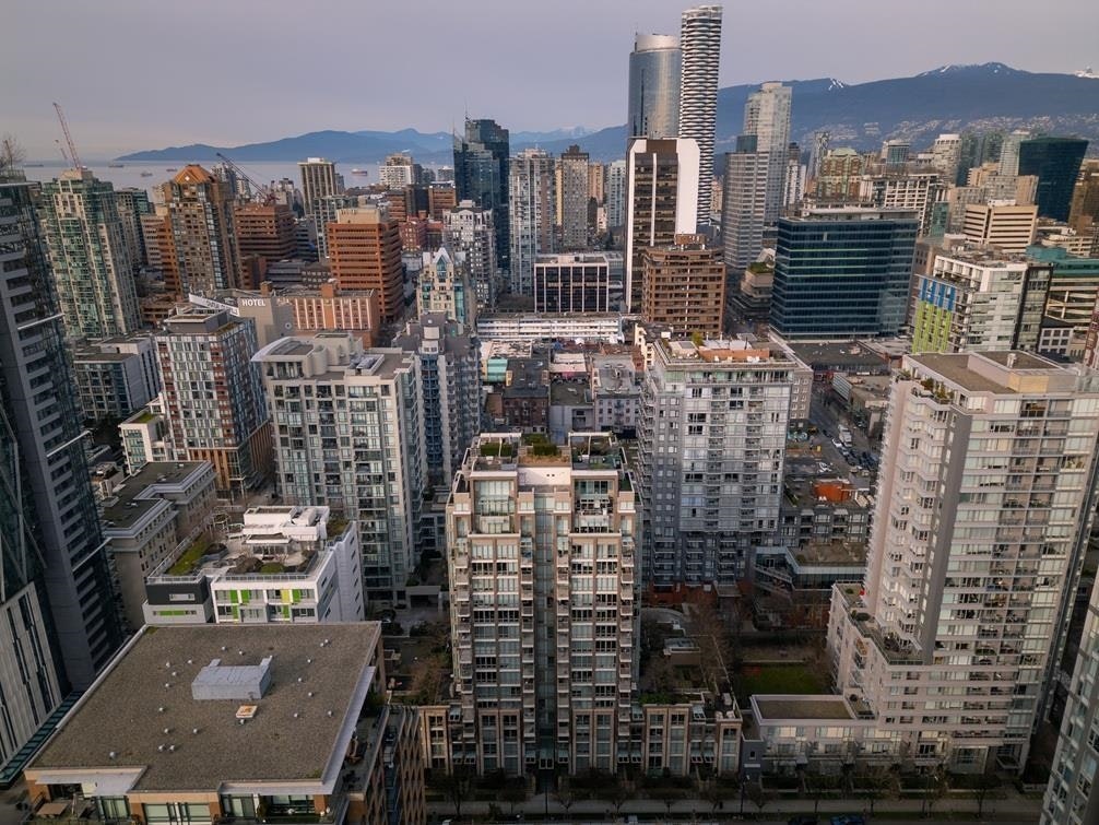 301-1055 Richards Street, Vancouver, BC, V6B 0C2 - 34