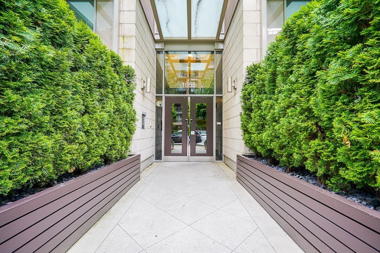 301-1055 Richards Street, Vancouver, BC, V6B 0C2 - 20