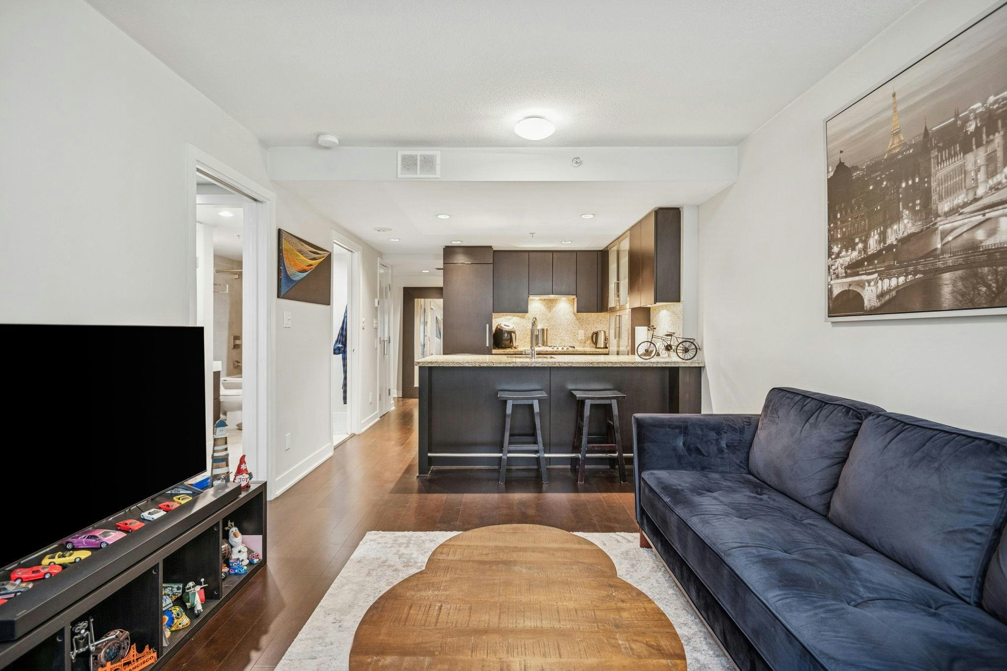 301-1055 Richards Street, Vancouver, BC, V6B 0C2 - 6