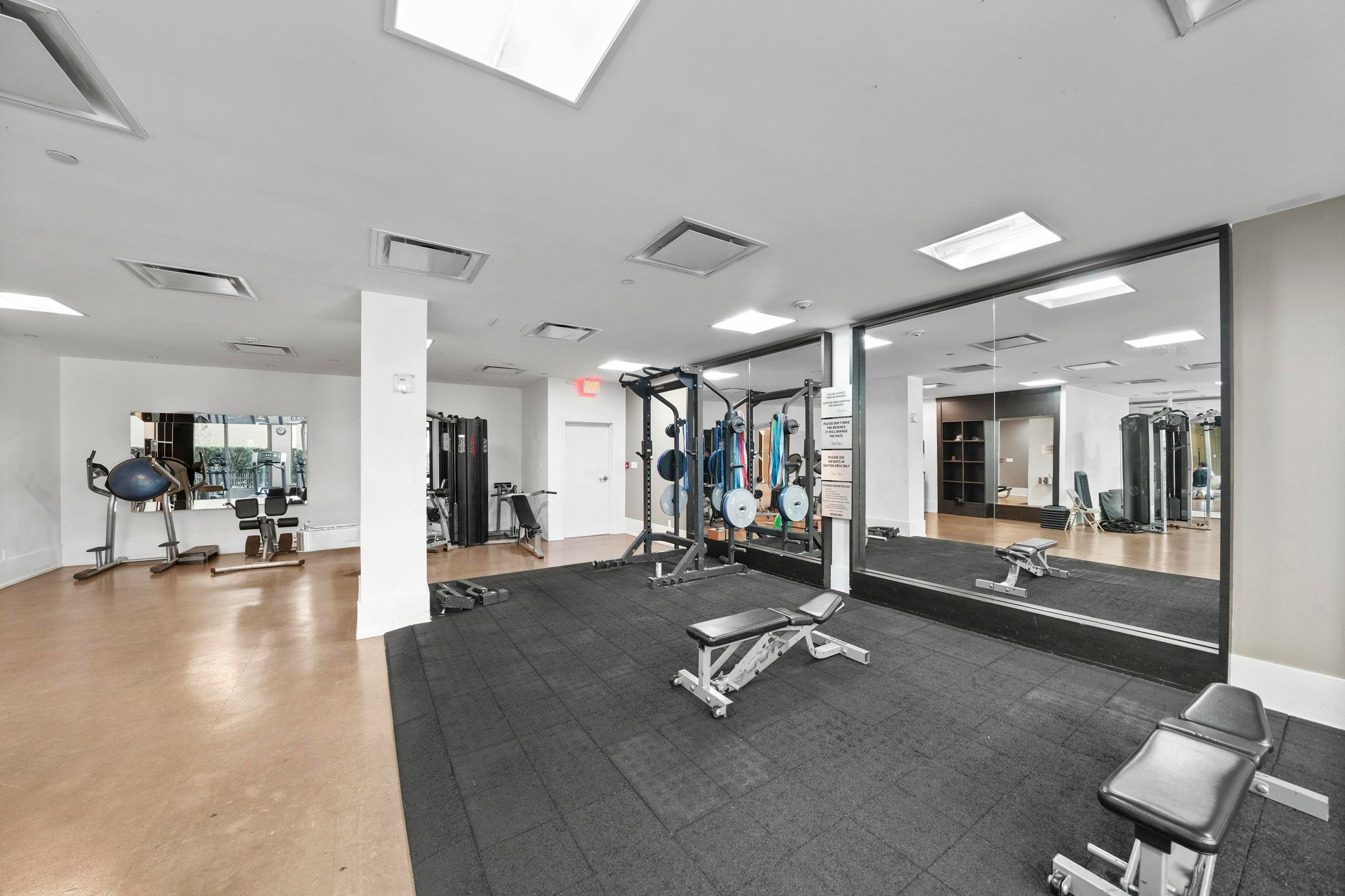 301-1055 Richards Street, Vancouver, BC, V6B 0C2 - 23
